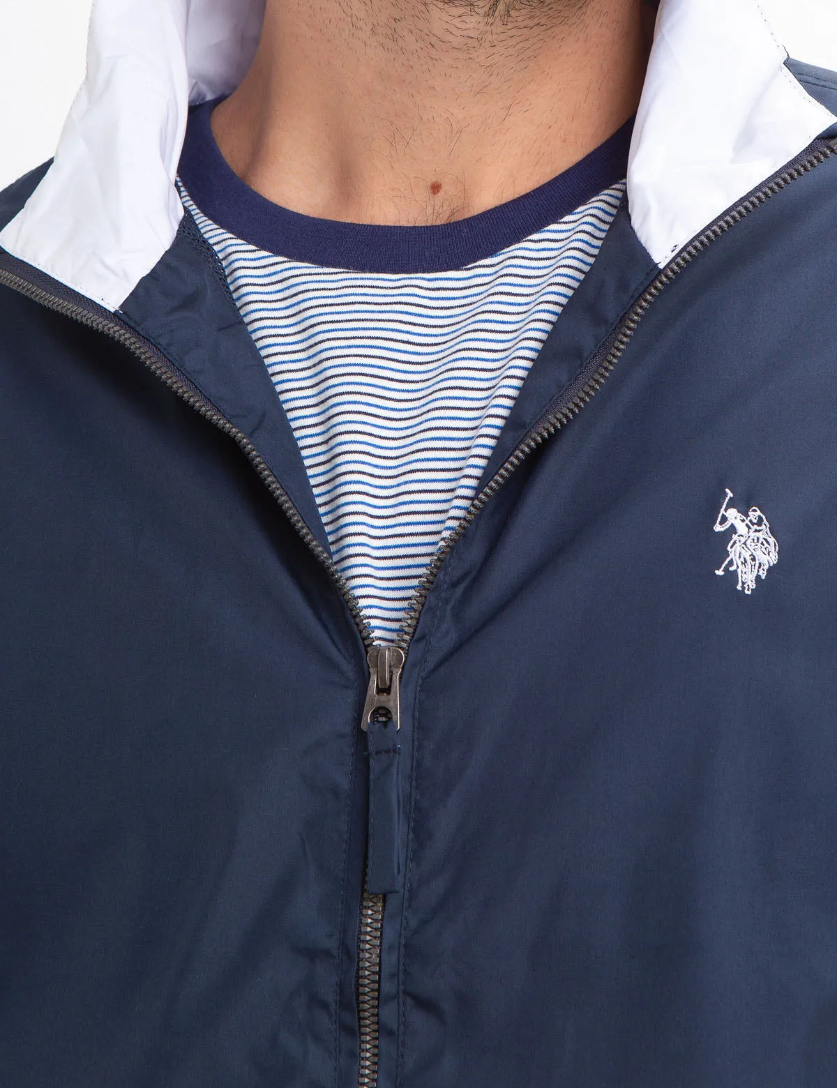 COLLARED WINDBREAKER