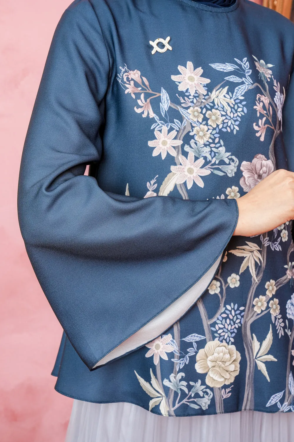 Fleur Blouse (Minor) Bean Blue