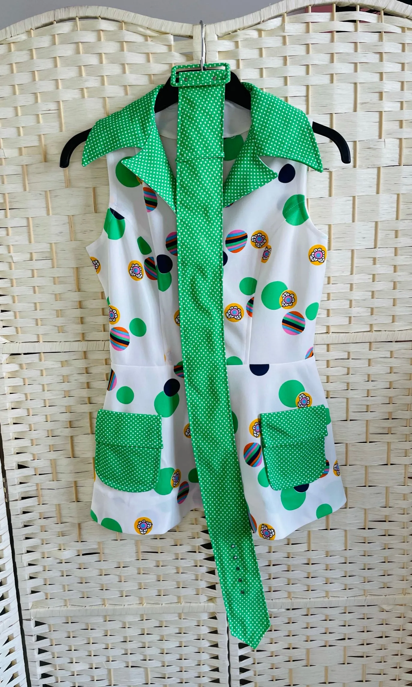 RENT Vintage 1970's Floral Top and Belt